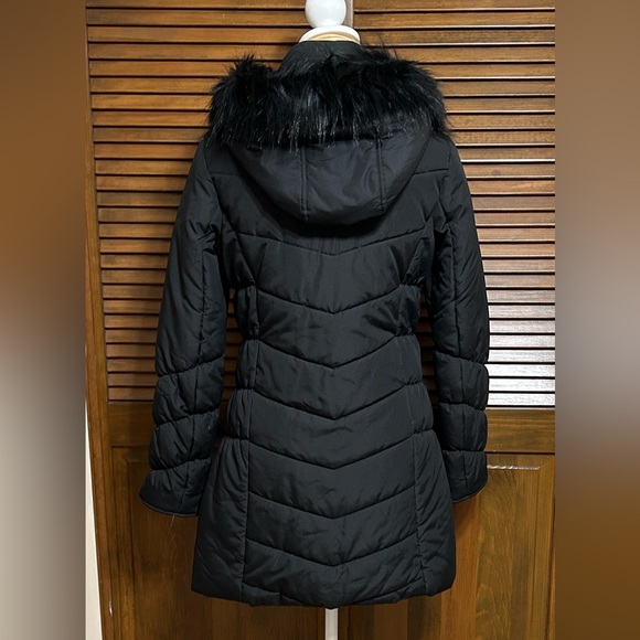 Maralyn & Me Black Faux Fur Hooded Puffer Coat Jacket Size S - Picture 6 of 11